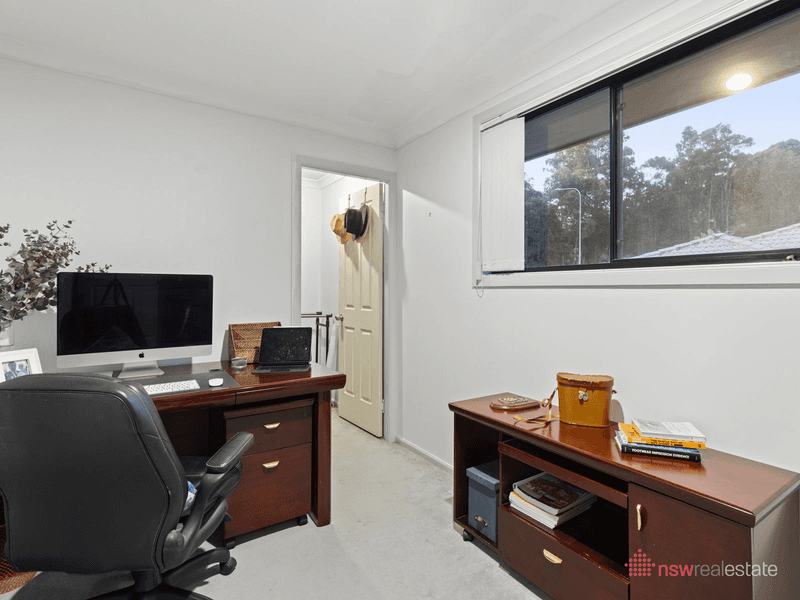 22 Coachmans Close, KORORA, NSW 2450