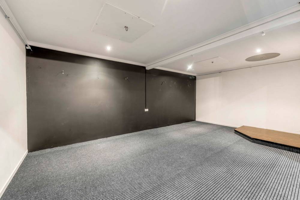 33 Morton Street, CHINDERAH, NSW 2487