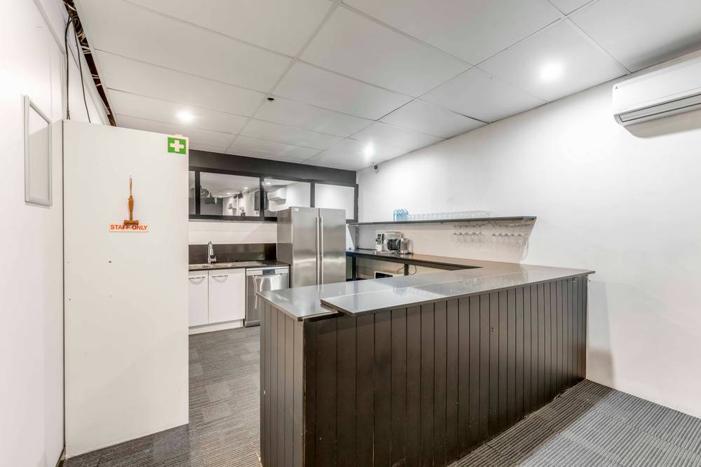 33 Morton Street, CHINDERAH, NSW 2487