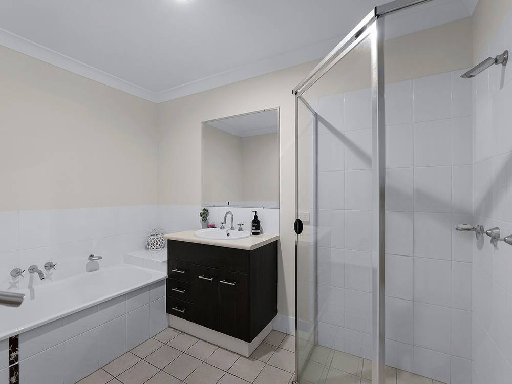 19 & 21  Wattle Crescent, RACEVIEW, QLD 4305