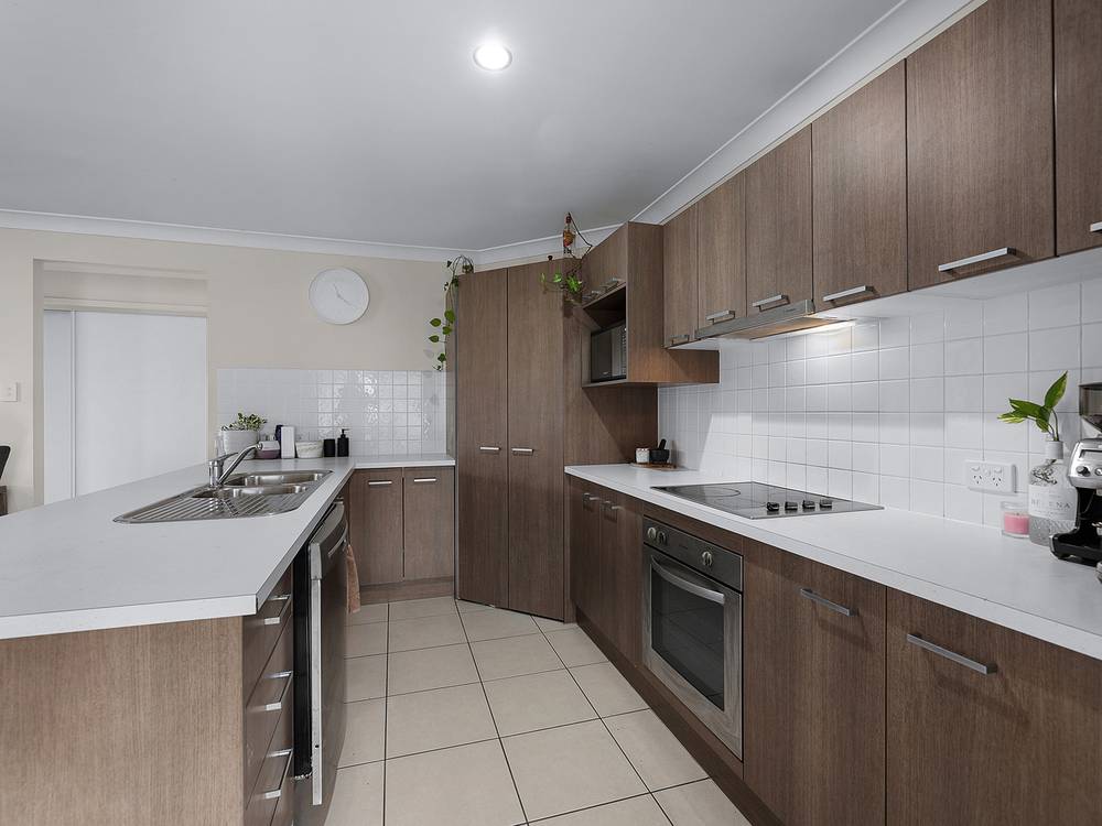 19 & 21  Wattle Crescent, RACEVIEW, QLD 4305