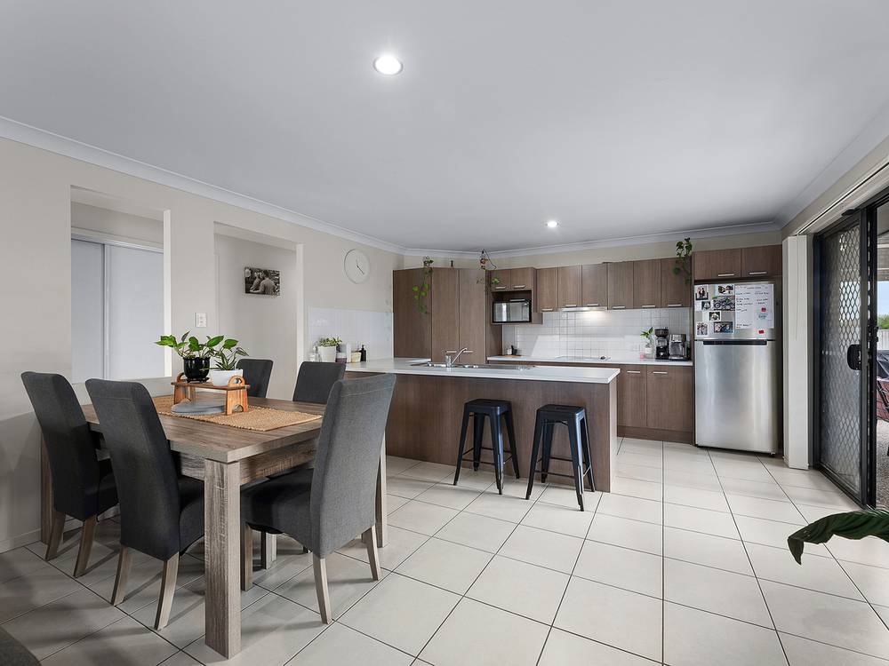 19 & 21  Wattle Crescent, RACEVIEW, QLD 4305