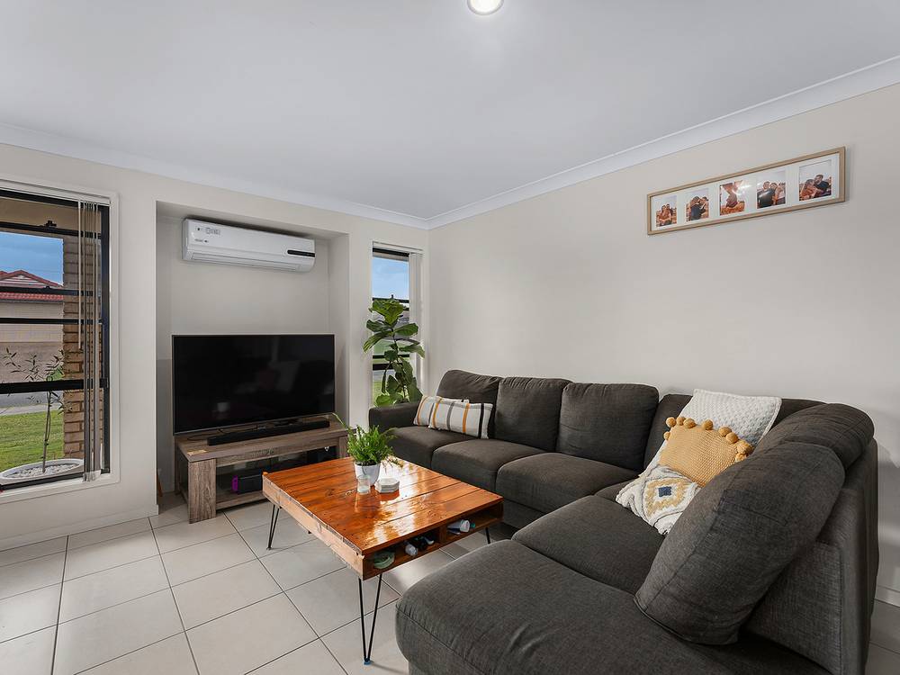19 & 21  Wattle Crescent, RACEVIEW, QLD 4305