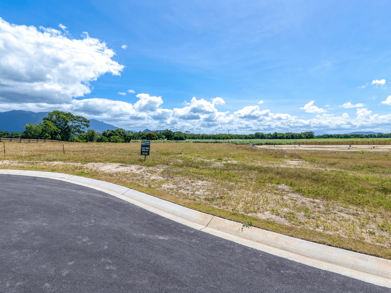 Lot 209 Ocean Breeze Estate, COOYA BEACH, QLD 4873