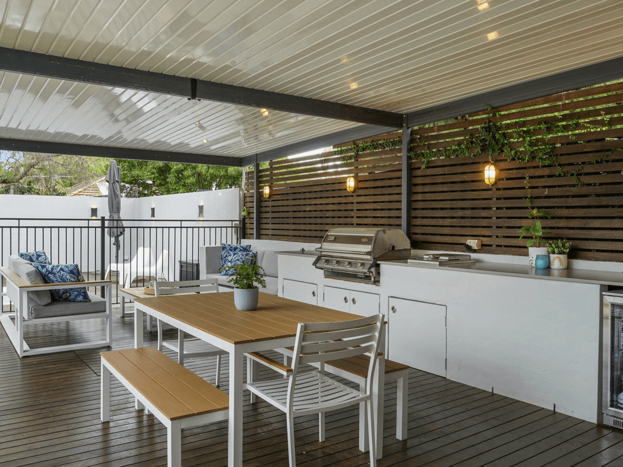 98 Caringbah Road, CARINGBAH SOUTH, NSW 2229