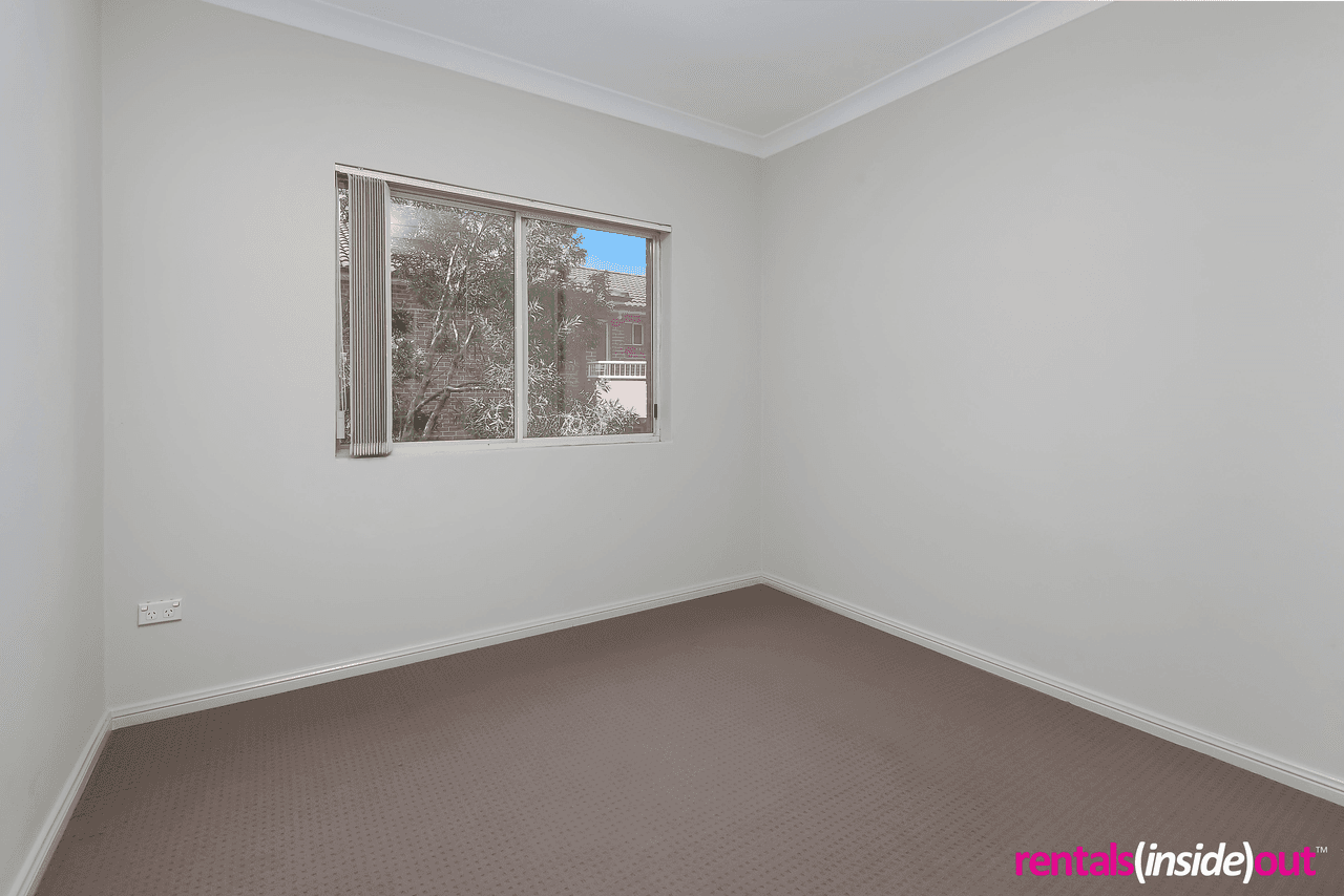 8/217 Dunmore Street, PENDLE HILL, NSW 2145