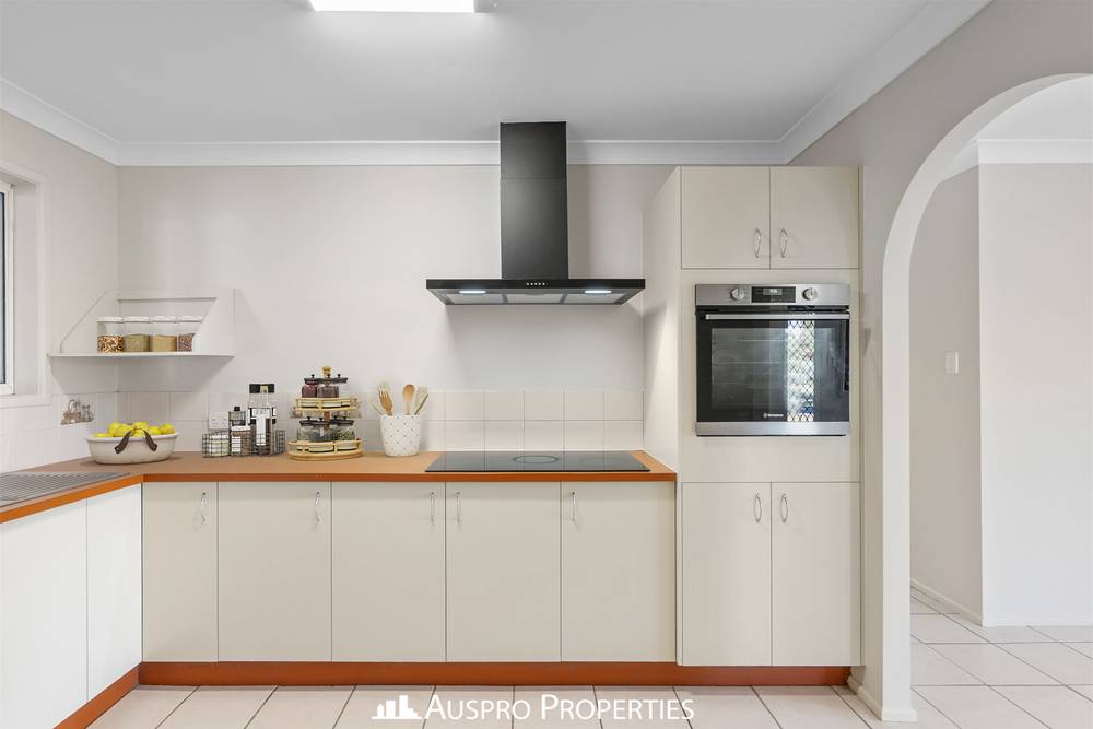 24 Trebeck Street, BROWNS PLAINS, QLD 4118