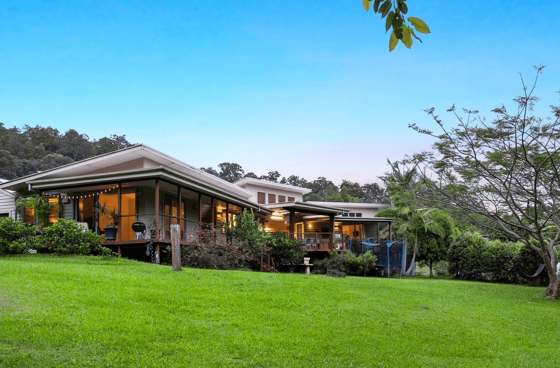 2 Getup Close, CURRUMBIN VALLEY, QLD 4223