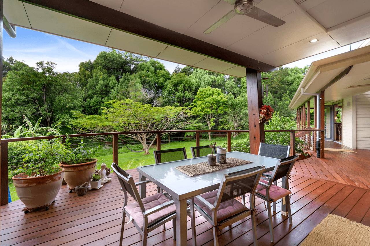 2 Getup Close, CURRUMBIN VALLEY, QLD 4223