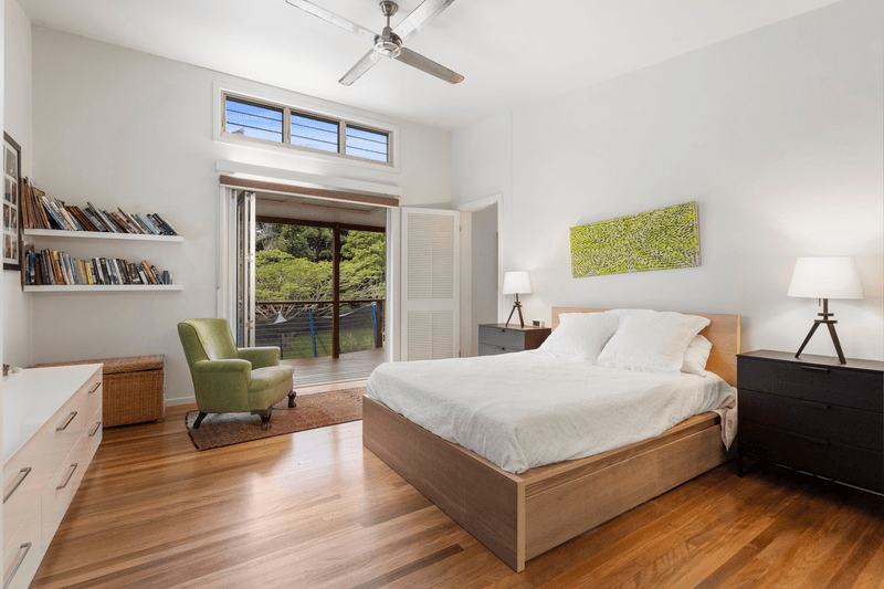 2 Getup Close, CURRUMBIN VALLEY, QLD 4223