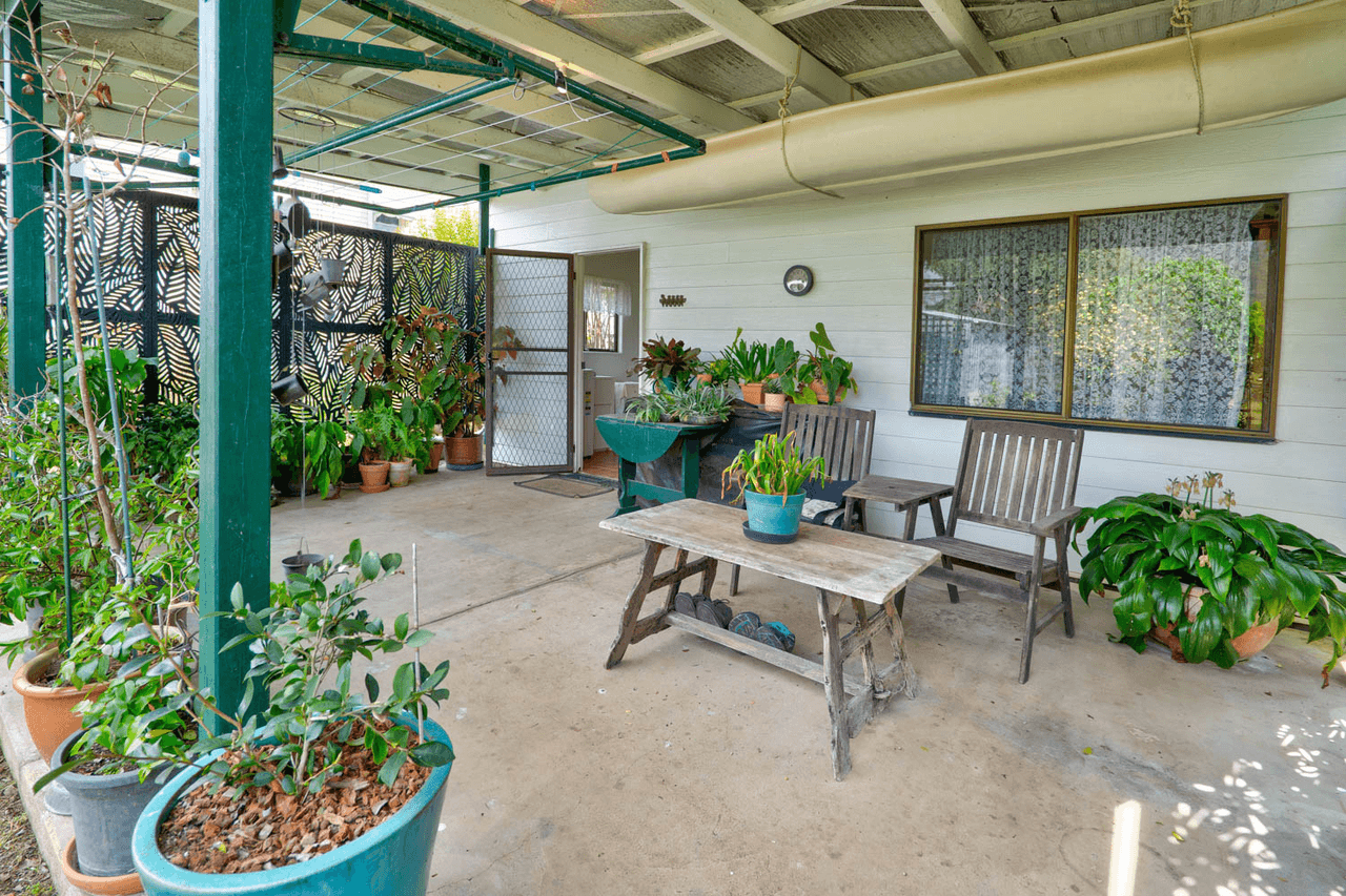 14 Edward Street, ESK, QLD 4312