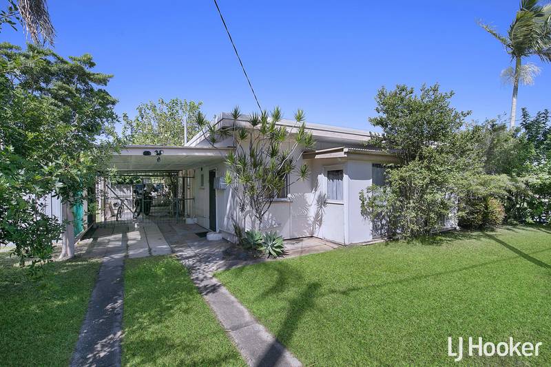 30 Windsor Place, DECEPTION BAY, QLD 4508