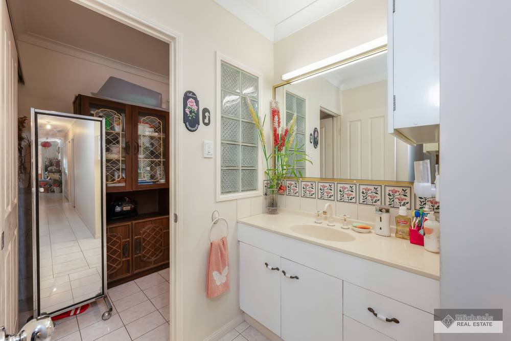 838 Wallaville Goondoon Road, DELAN, QLD 4671