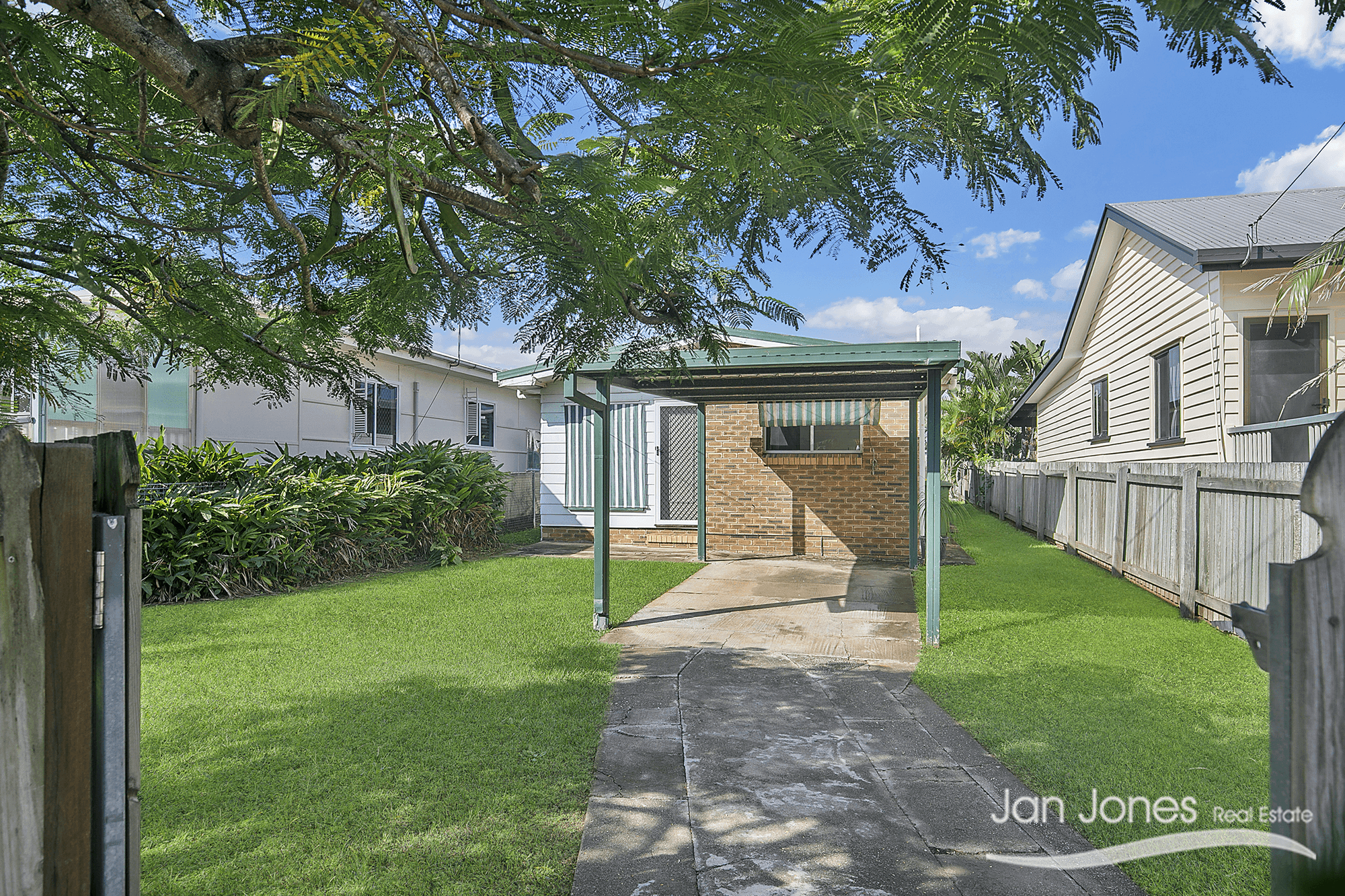 64A Mclennan St, Woody Point, QLD 4019