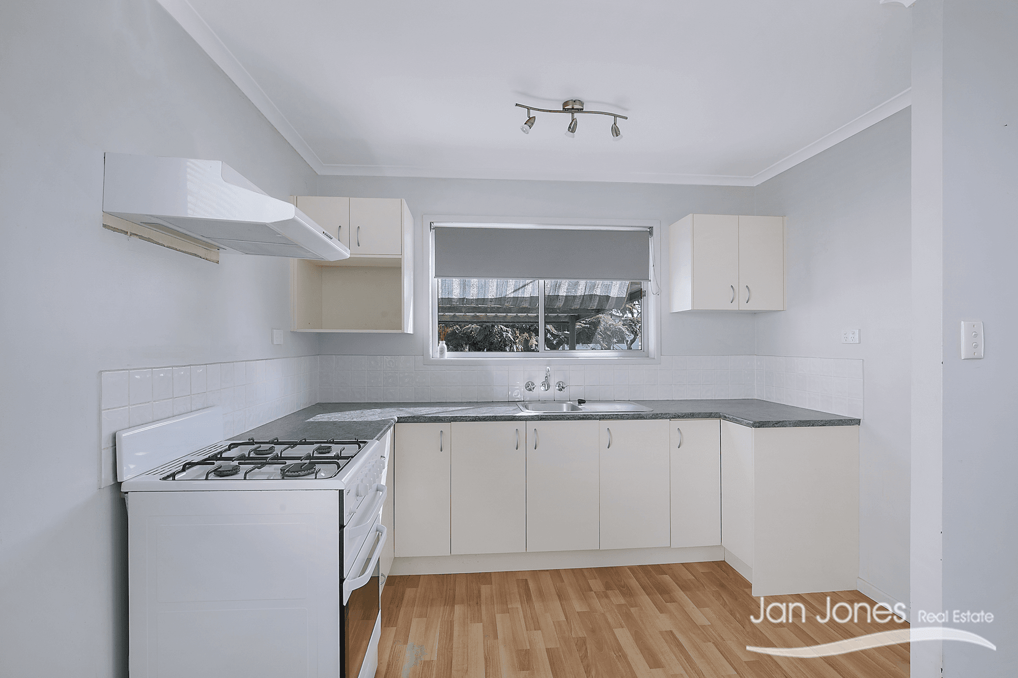 64A Mclennan St, Woody Point, QLD 4019