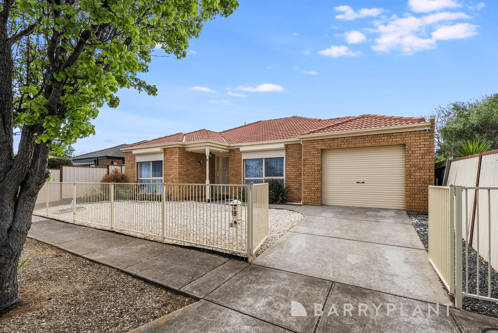 18 Ranfurlie Circuit, Melton West, VIC 3337