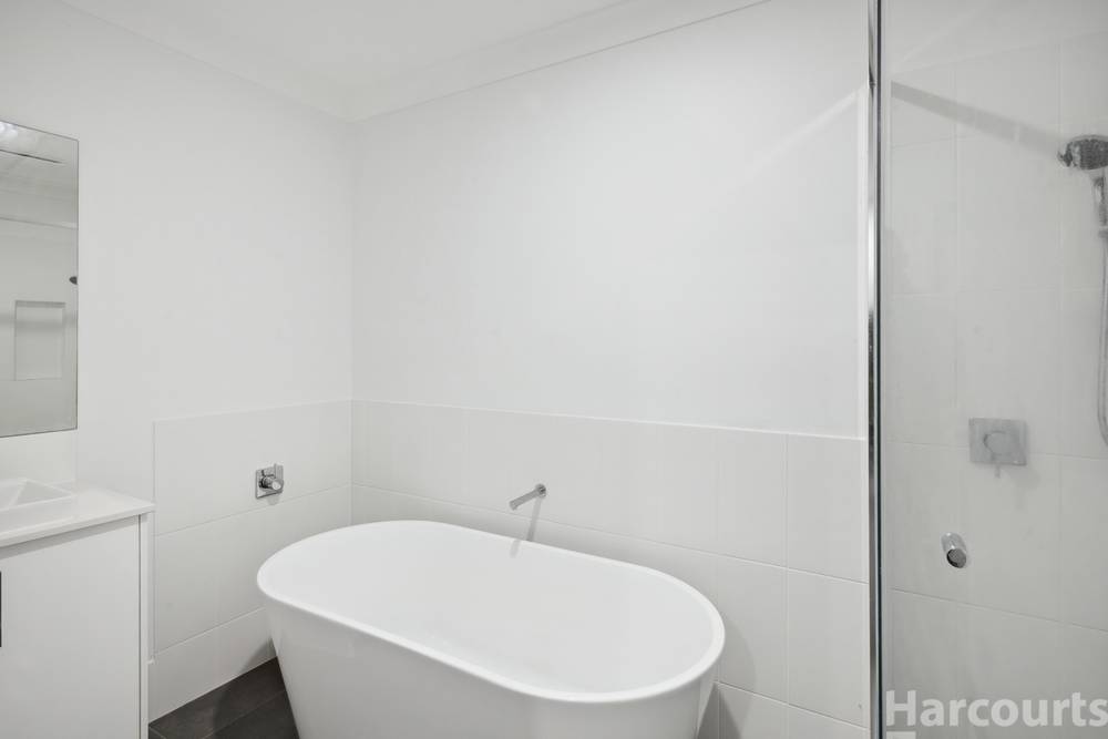 19B Tiger Quoll Drive, Lake Cathie, NSW 2445