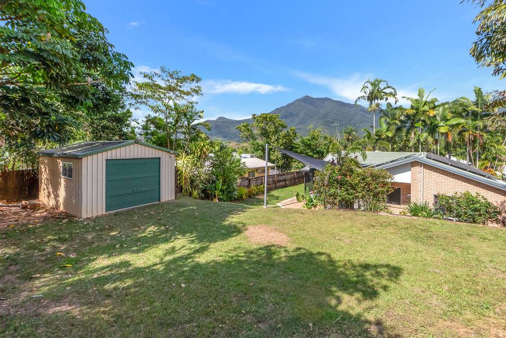 242 Robert Road, Bentley Park, QLD 4869