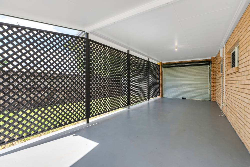 242 Robert Road, Bentley Park, QLD 4869