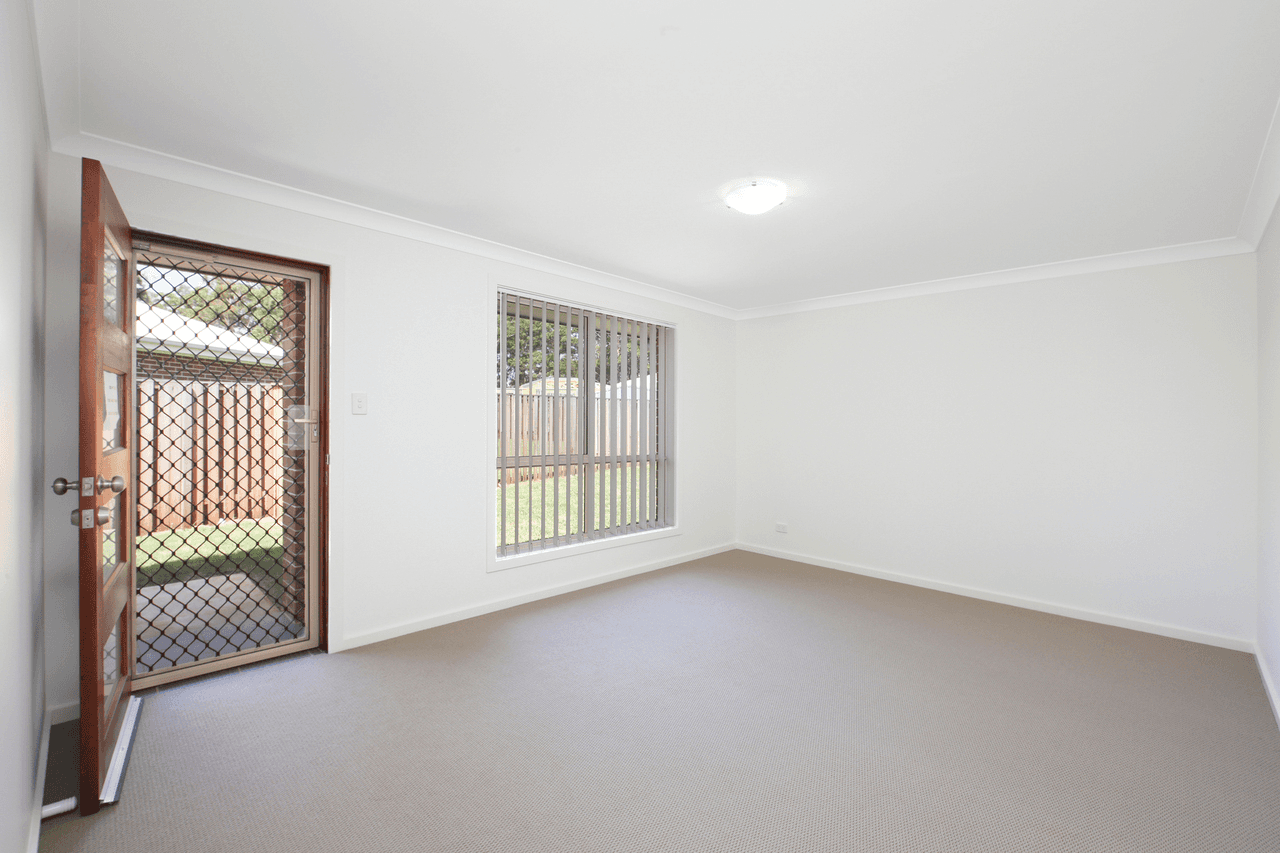 2/10 Ferrous Close, Port Macquarie, NSW 2444