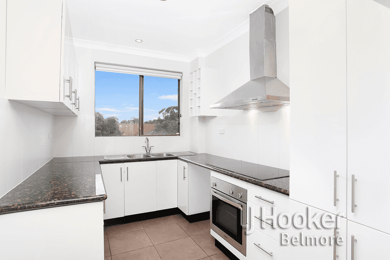 6/33 Sir Joseph Banks Street, BANKSTOWN, NSW 2200