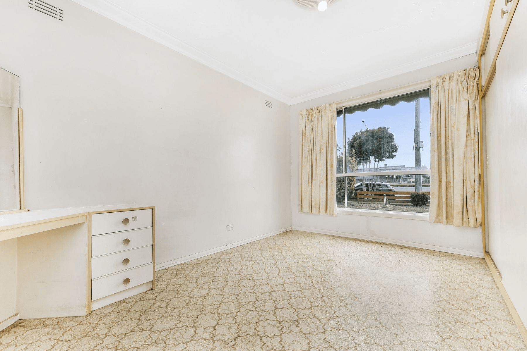 15 Westall Road, CLAYTON SOUTH, VIC 3169