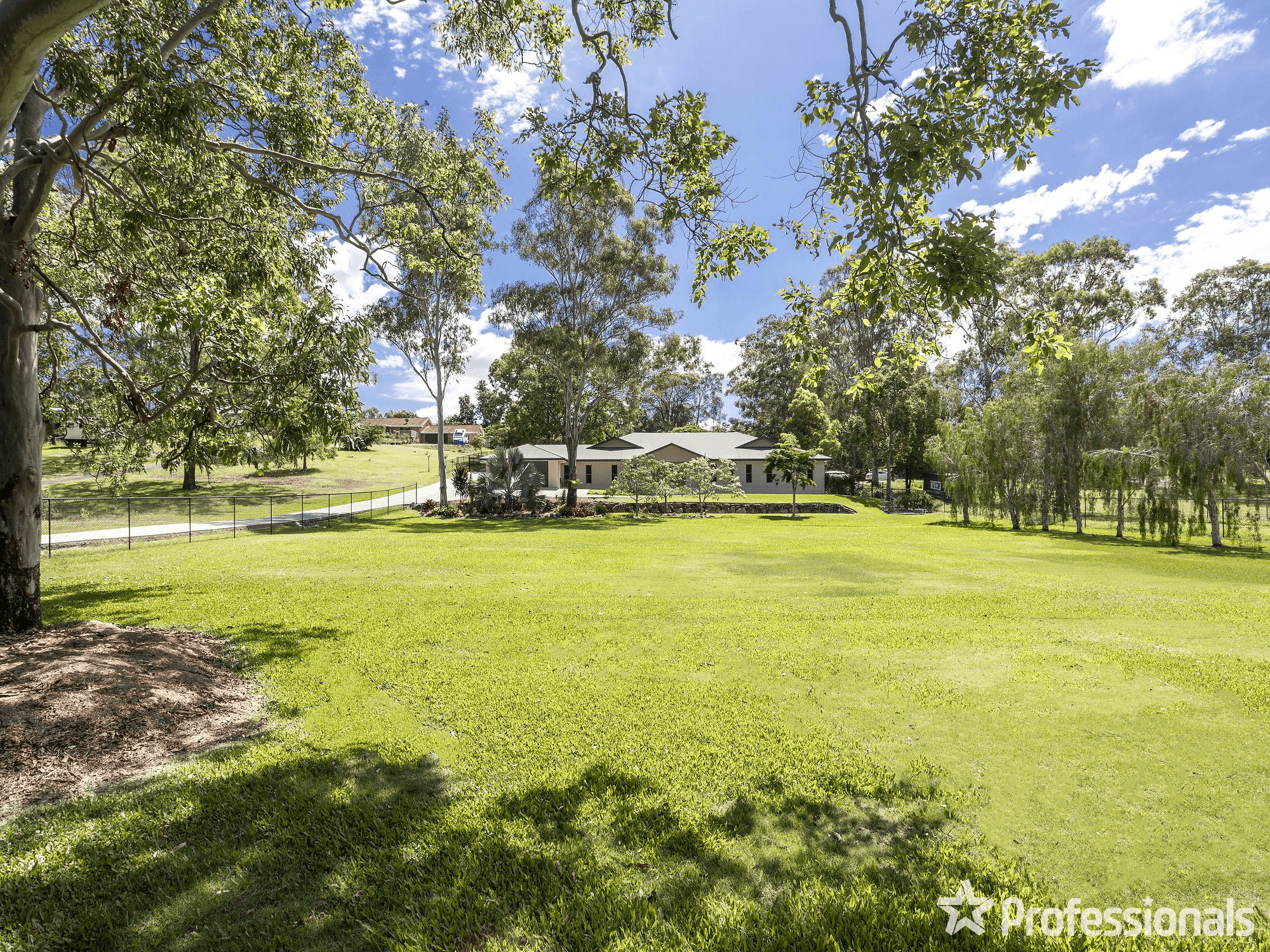 1/15 Tallai Road, TALLAI, QLD 4213