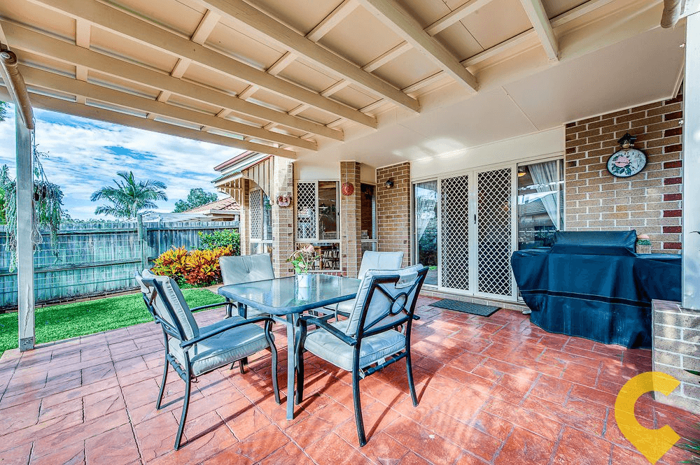 8 Regents Circuit, FOREST LAKE, QLD 4078