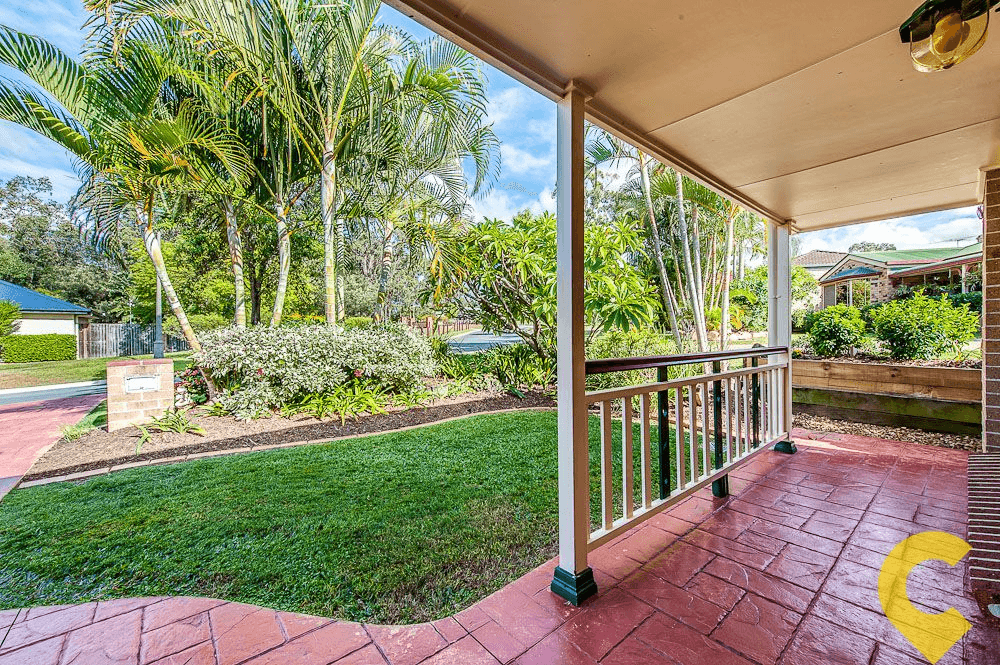 8 Regents Circuit, FOREST LAKE, QLD 4078