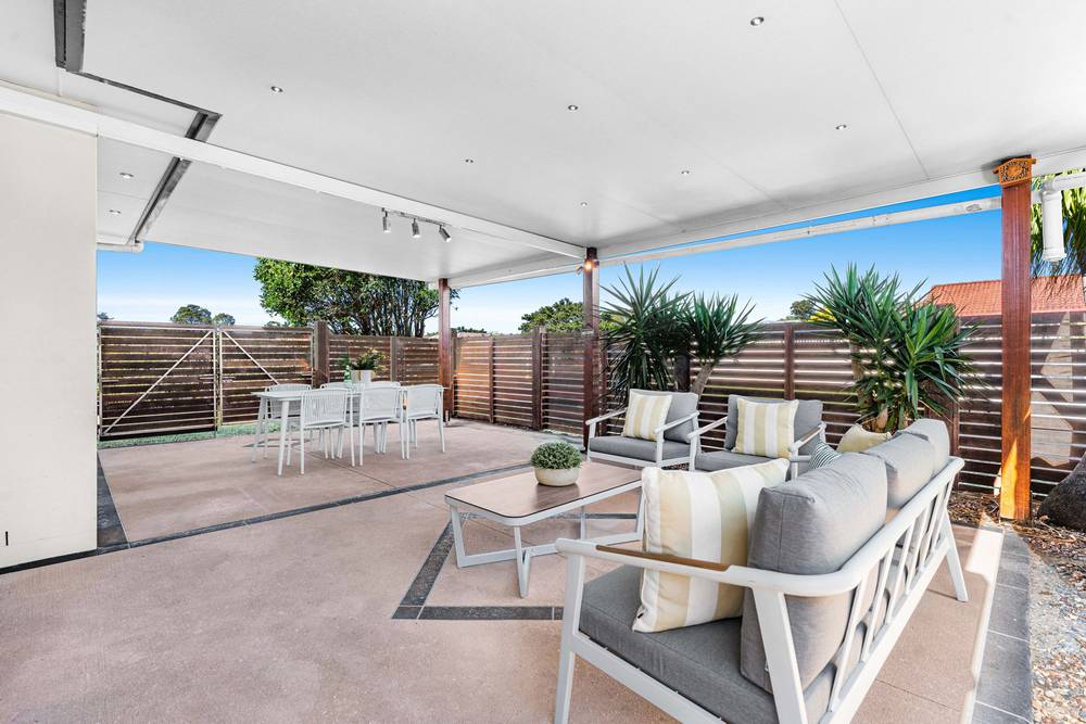 1 Pandanus Place, TINGALPA, QLD 4173