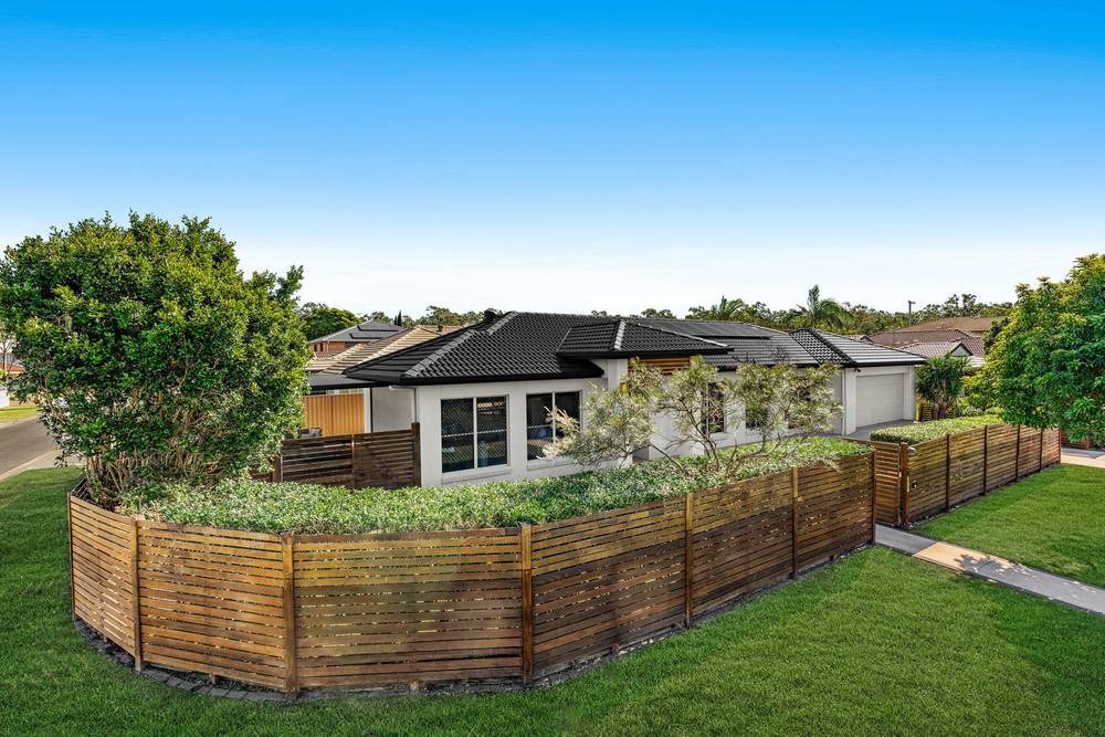 1 Pandanus Place, TINGALPA, QLD 4173