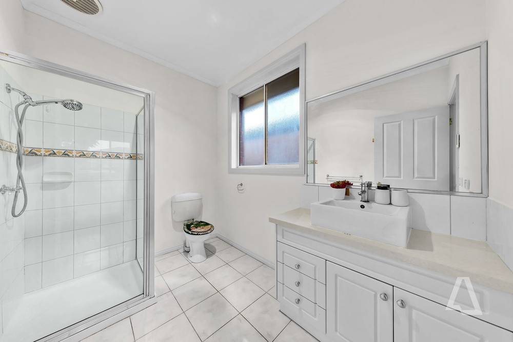 9 Treemont Court, Cairnlea, VIC 3023