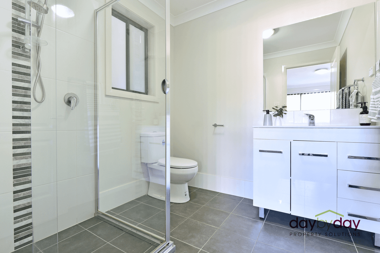 10 Kaiyin St, Fletcher, NSW 2287