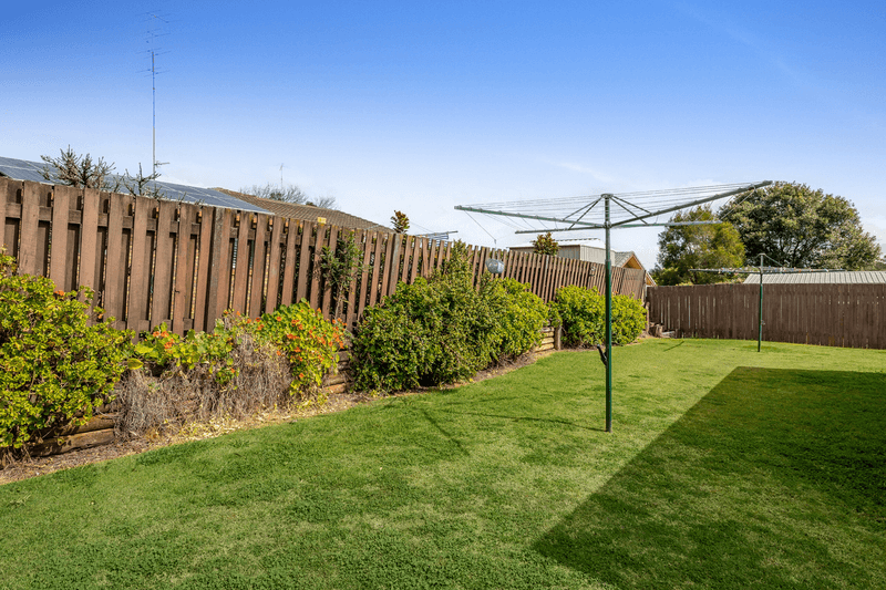 1/6 Pine Court, RANGEVILLE, QLD 4350