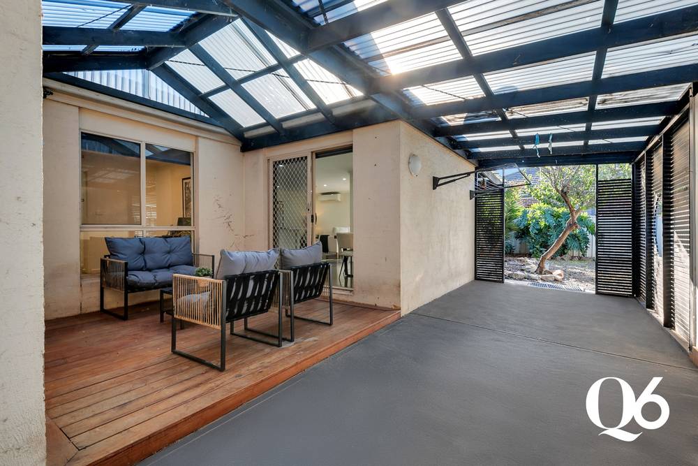 35 Hunts Cross Way, Caroline Springs, VIC 3023