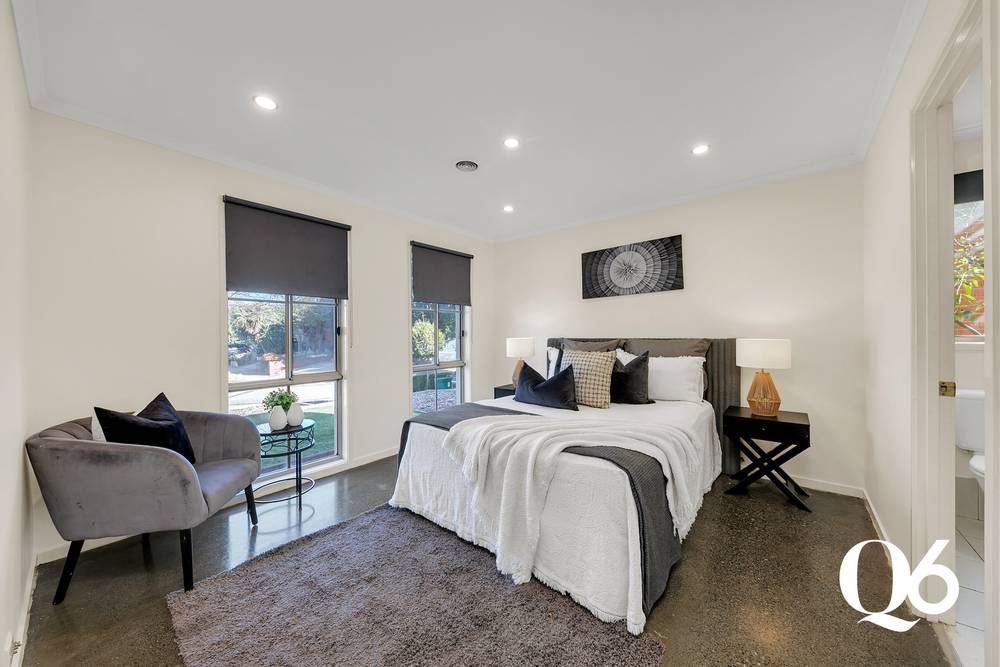 35 Hunts Cross Way, Caroline Springs, VIC 3023