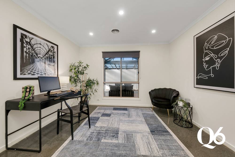 35 Hunts Cross Way, Caroline Springs, VIC 3023