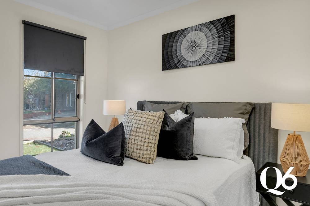 35 Hunts Cross Way, Caroline Springs, VIC 3023