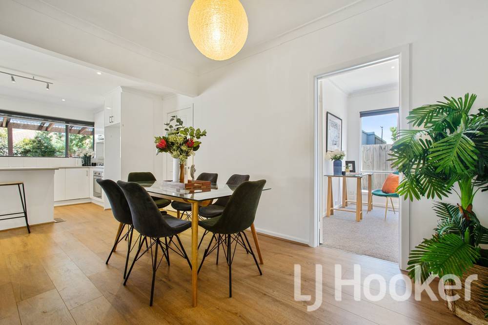 99 Seventh Avenue, ALTONA NORTH, VIC 3025
