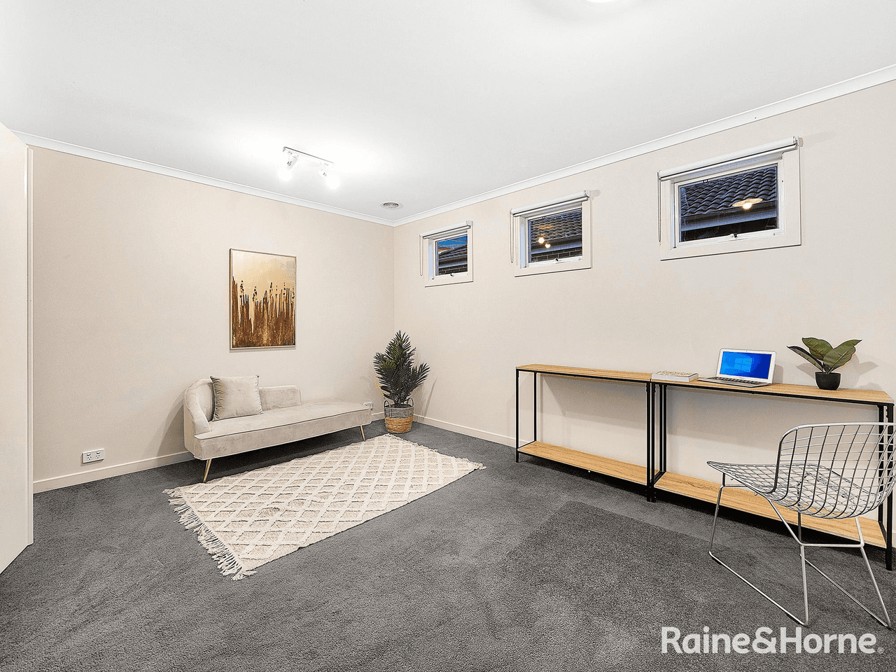 1 Cresta Court, BERWICK, VIC 3806