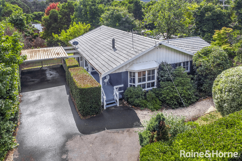 94 Carrington Street, MACEDON, VIC 3440