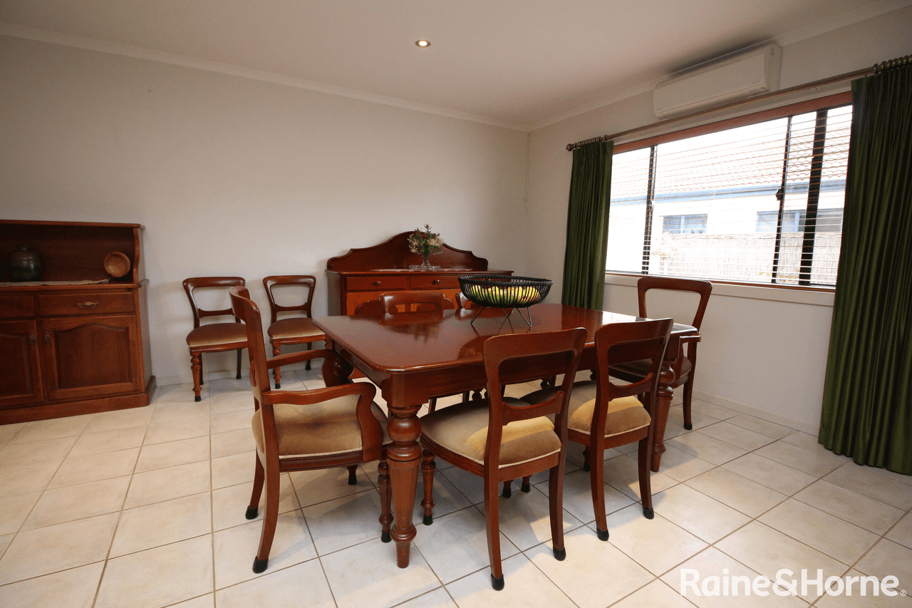 1/1 Windamere Crescent, PORT LINCOLN, SA 5606