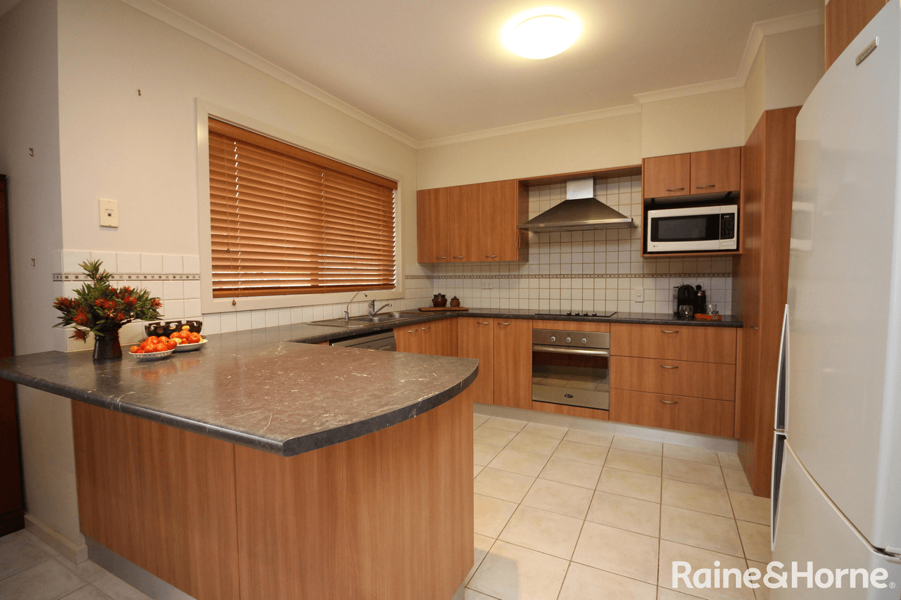 1/1 Windamere Crescent, PORT LINCOLN, SA 5606