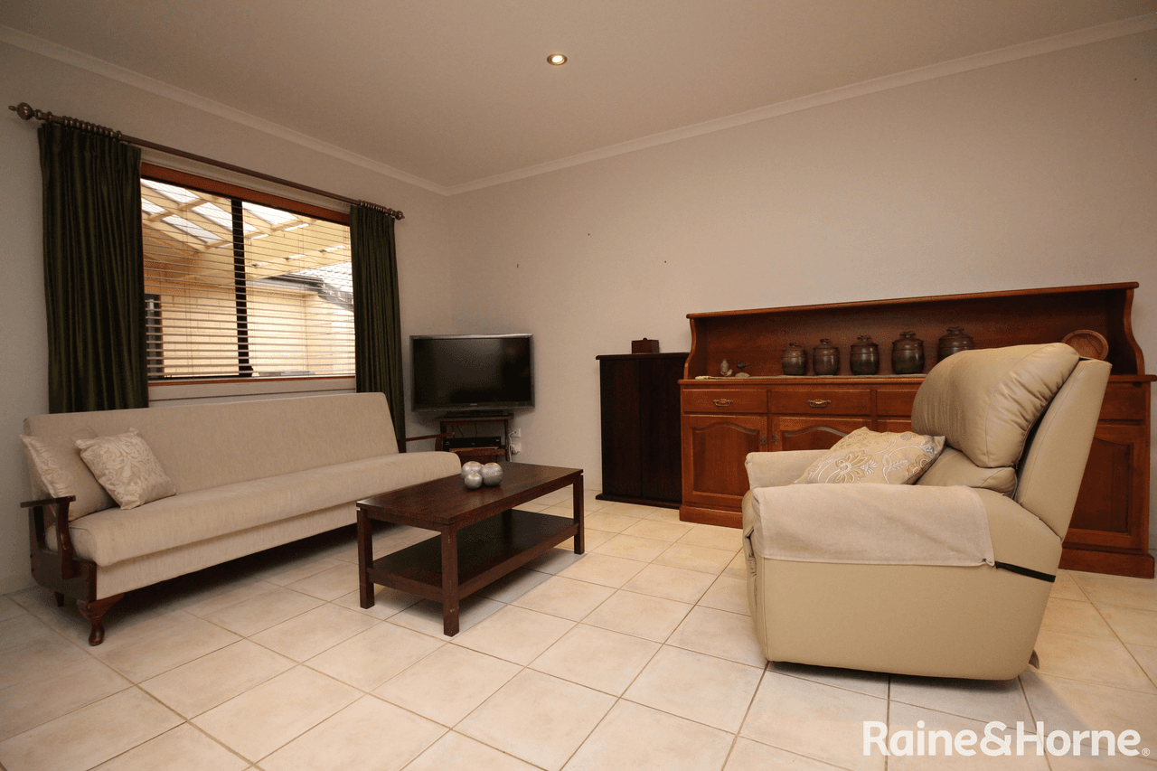 1/1 Windamere Crescent, PORT LINCOLN, SA 5606