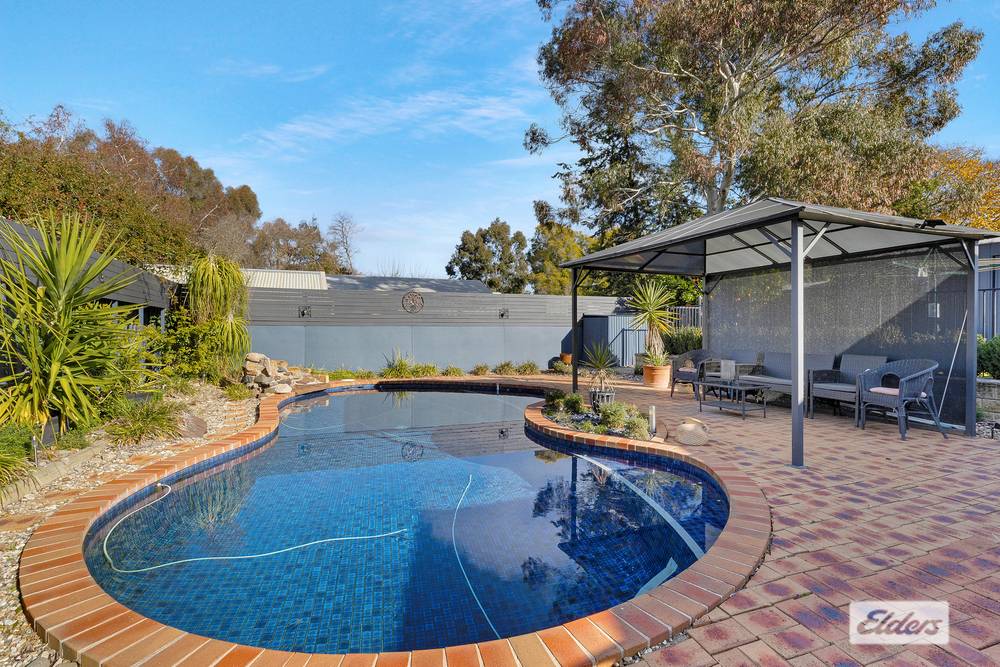 24 Clarke Street, Howlong, NSW 2643