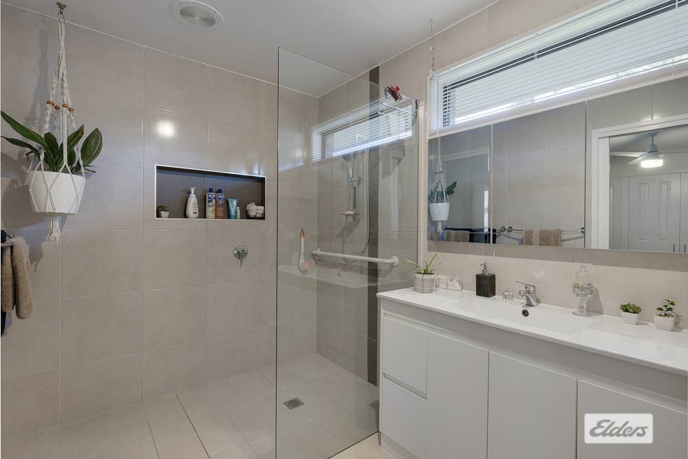 24 Clarke Street, Howlong, NSW 2643