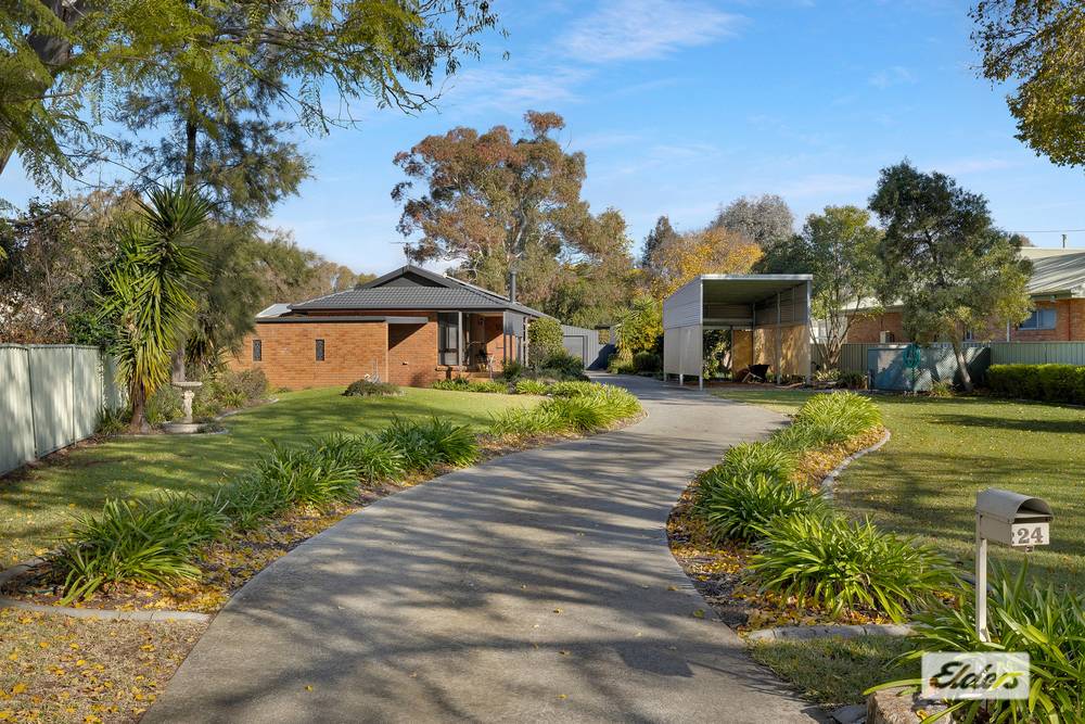 24 Clarke Street, Howlong, NSW 2643