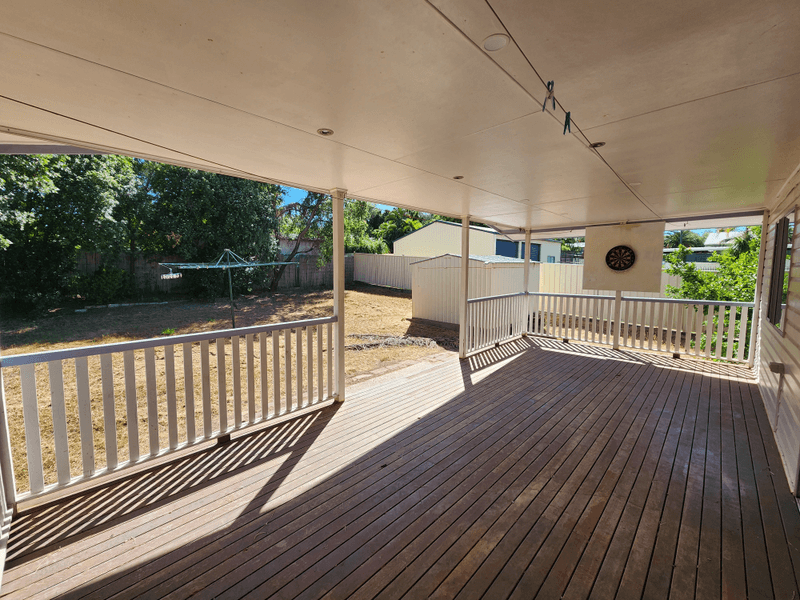 4 Rogers St, Moura, QLD 4718