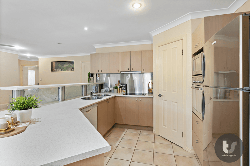 13 Francis Street, Ormiston, QLD 4160