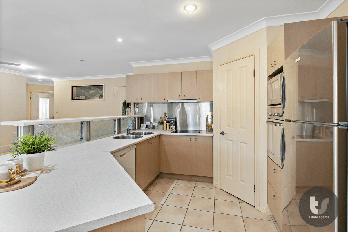 13 Francis Street, Ormiston, QLD 4160